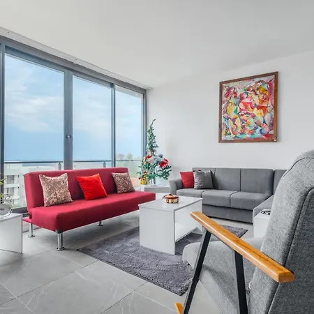 Kyrenia Sea View Apartment